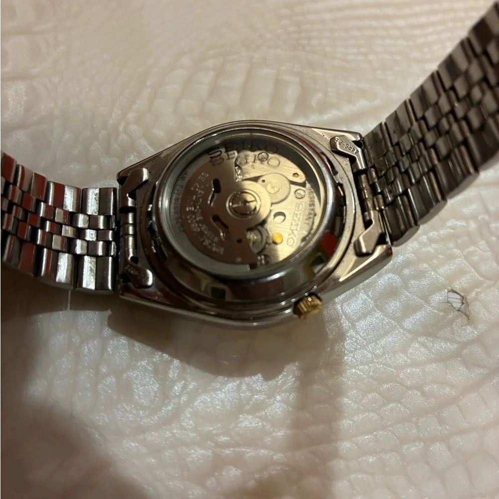 Seiko vintage Gold color  Men's Watch - Picture 4 of 11